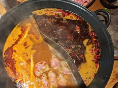 -壹兆圆重庆火锅手工炒底料(长白格林玫瑰湾店)