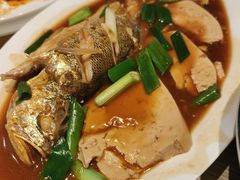 -小船渔村•大连菜•大连焖鱼(黄河路店)