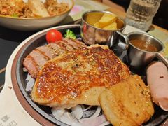 -绿茵阁西餐厅(佰港城店)