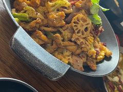 干锅牛蛙-靓蛙馆
