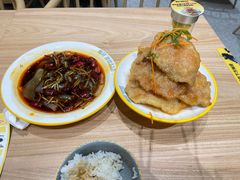 -冰纷万象滑冰场(二七万象城店)