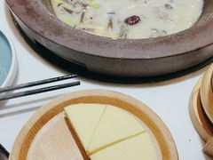 -鲜念蒸汽石锅鱼(红山6979店)