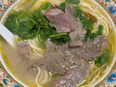 -金杨拉面王小吃面馆·牛三宝面·红烧牛肉粉