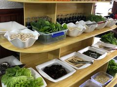 自助取餐区-老字号.雅克白族石板烧十年老店(大理古城店)
