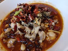 -鱼鲜饭香·招牌汽锅剁椒鱼头王