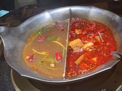 -湊湊火锅·茶憩(南京东路悦荟店)