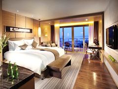 -汕尾巴黎半岛酒店