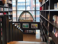 -钟书阁(松江泰晤士小镇店)