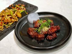 红酒泡沫牛仔粒-荟廷·晶萃(陆家嘴尚悦湾店)