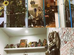 -Tony's House