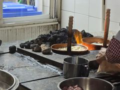 -正宗杨记普洱酸醋米线(总店)