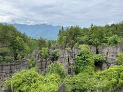 -梭布垭石林景区