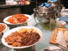 -唐拉雅秀酒店-西锦汇空中BBQ·思创餐厅