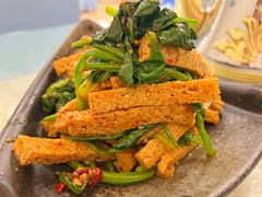 -马尔龙新疆饭店·清真(瑞景店)