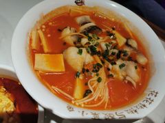 -渝是乎酸菜鱼·川渝小炒(新世界百货望京店)
