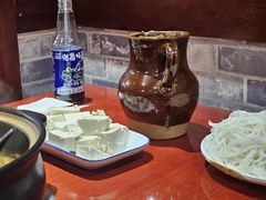-菌之家·专业纯野生菌火锅·特色炒菌