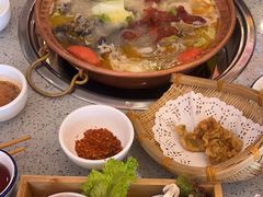 -阿婆情腊排骨火锅(金虹路店)