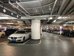 -兴业太古汇·停车场