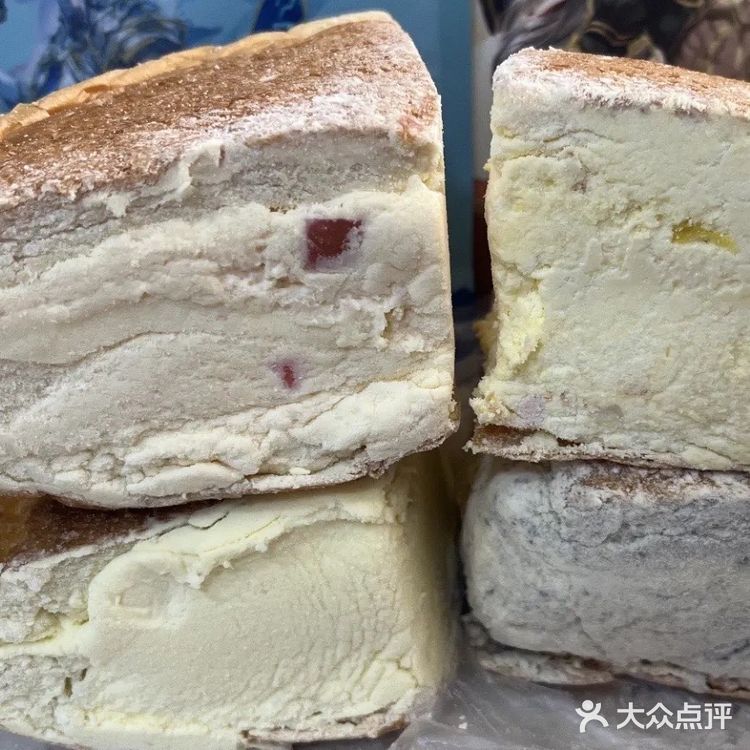 我超爱的奶酪包我终于🉑睁眼就能到手啦。