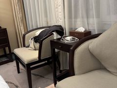 -广东大厦酒店(广州北京路步行街纪念堂地铁站店)