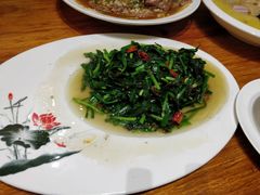 -Tiffany & Co.蒂芙尼
(南京德基广场店)