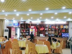 大堂-双月饭店·20年老字号(新村店)