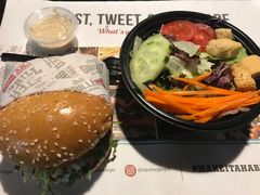 -The Habit Burger Grill 哈比特汉堡(复兴soho店)