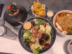 -W COLLECTIVE  DESSERT SHOP