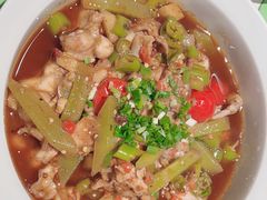 泡椒酱烧牛蛙-鑫小城故事·藕汤·家常菜(台北一路总店)