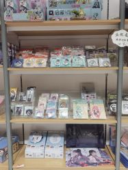 -卡通派潮品玩具折扣仓(青岛新城吾悦广场店)