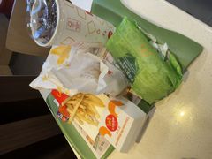 -麦当劳(乳山路店)