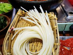 -黔有有贵州酸汤夺夺粉火锅(五味十字店)