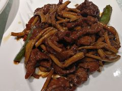 茶树菇牛柳-老人和饭店(打浦路店)