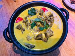 秦皇咖喱牛腩-云中界美食餐厅