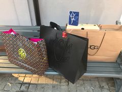 -伦敦比斯特购物村