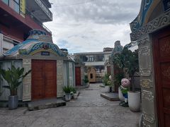 -娜仁图雅蒙古美食村(33小镇店)