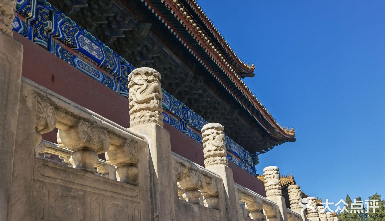 门票2元，提前一天在网上预约