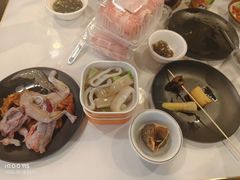 -尚品海鲜肥牛自助火锅(湖明店)