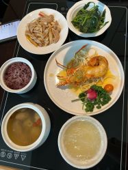 -臻康乃馨月子中心(凯宾斯基店)