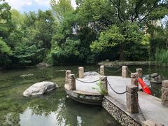 -新虹桥中心花园