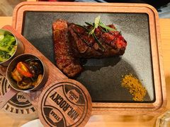 纽西兰SFF珍藏级战斧牛扒-MR.ROCKY洛奇先生RESTAURANT&BAR(宝安壹方城店)