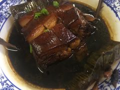 东坡肉-邱记私房菜·十八年本地菜