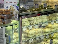 -白玉兰食品甜凤店(合生汇店)