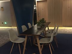 -艾豪森酒店(西安大雁塔大唐不夜城店)