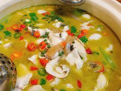 -重庆鸡公煲·青锅花椒鱼(牡丹江路店)