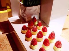 -大中华希尔顿酒店-念自助餐·嗨啤·小龙虾