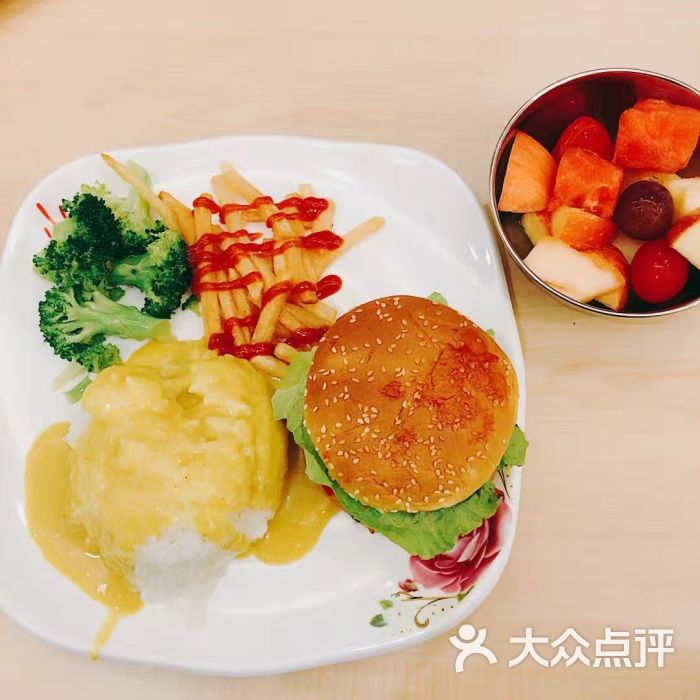 复旦附中食堂图片 - 第1张