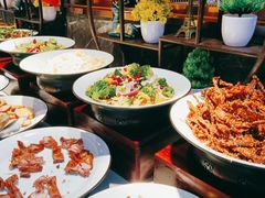 -布罗城堡自助烧烤(鸿通城购物中心店)