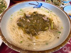 -侬佳蒸菜馆(听潮店)