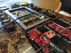 -牛里牛气· 榴莲海鲜鲜牛肉自助火锅·烤肉(横岗店)